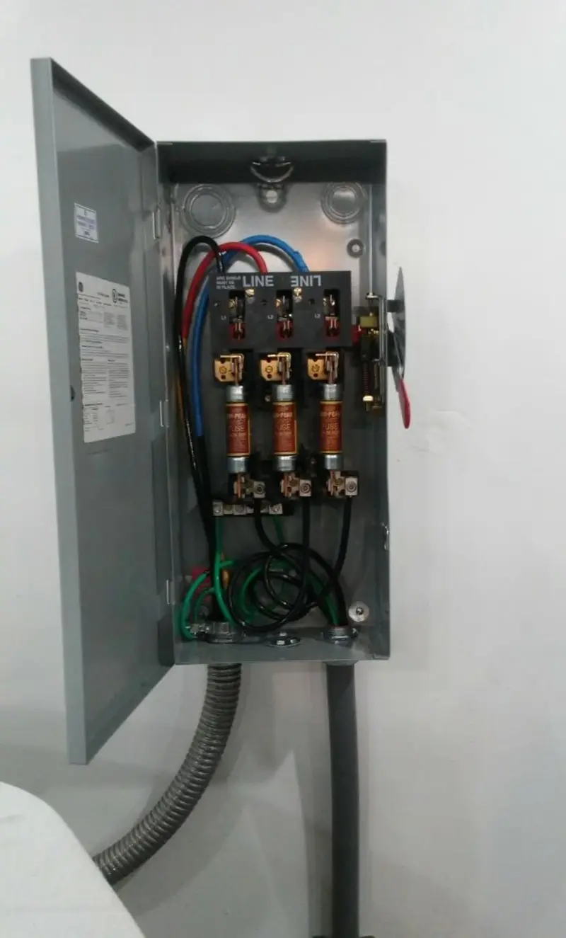 Three-phase disconnect switch installed for Electrical Wiring & Rewiring in David City